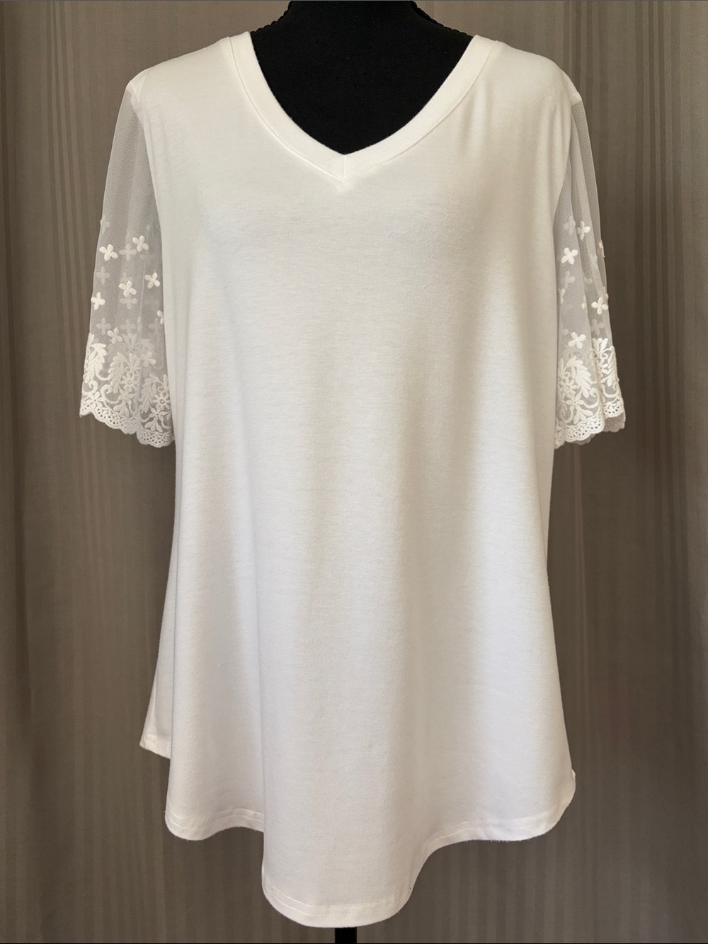 Women's White V-Neck Short Sleeve Top with Lace Mesh Sleeves